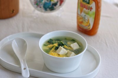 雞汁菠菜豆腐湯